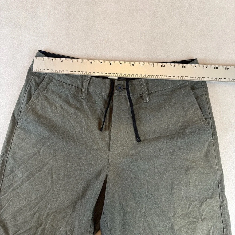 Tommy Bahama Mens Hybrid Shorts Olive Green Heathered Flat Front 33 Waist